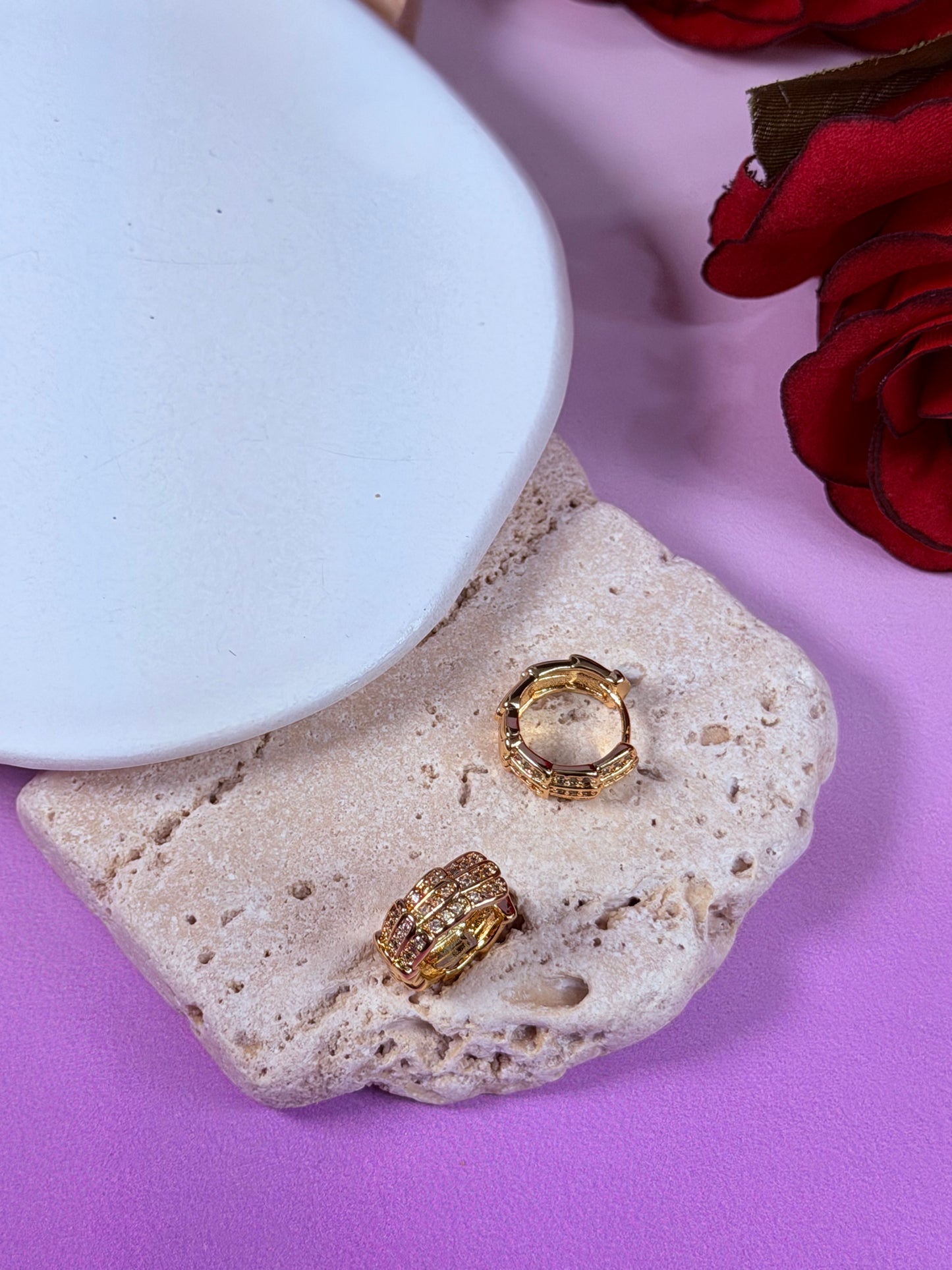 Aretes Luxe Brick Huggies