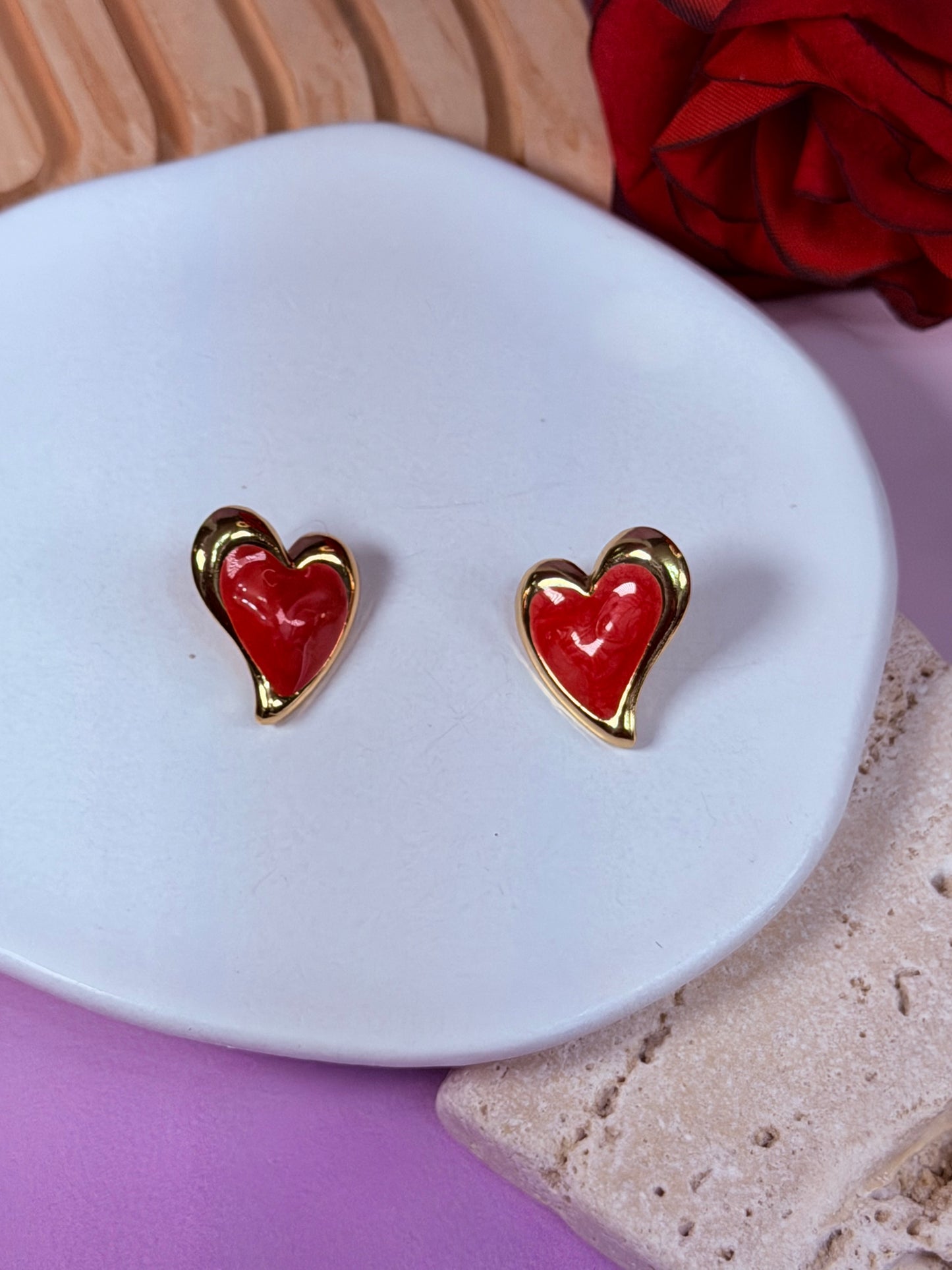 Aretes Corazón Scarlet Glow
