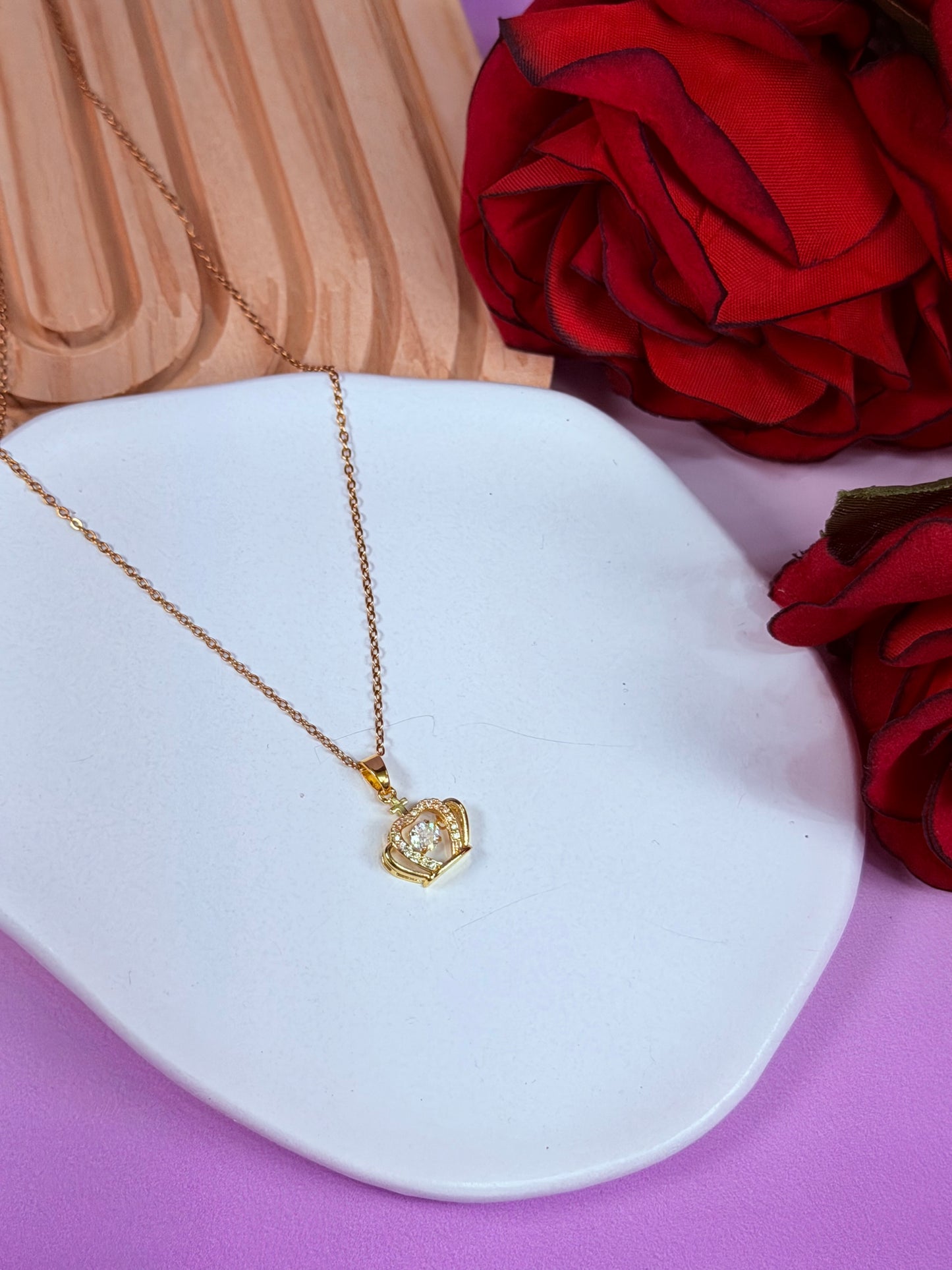 Collar Golden Heart Glow