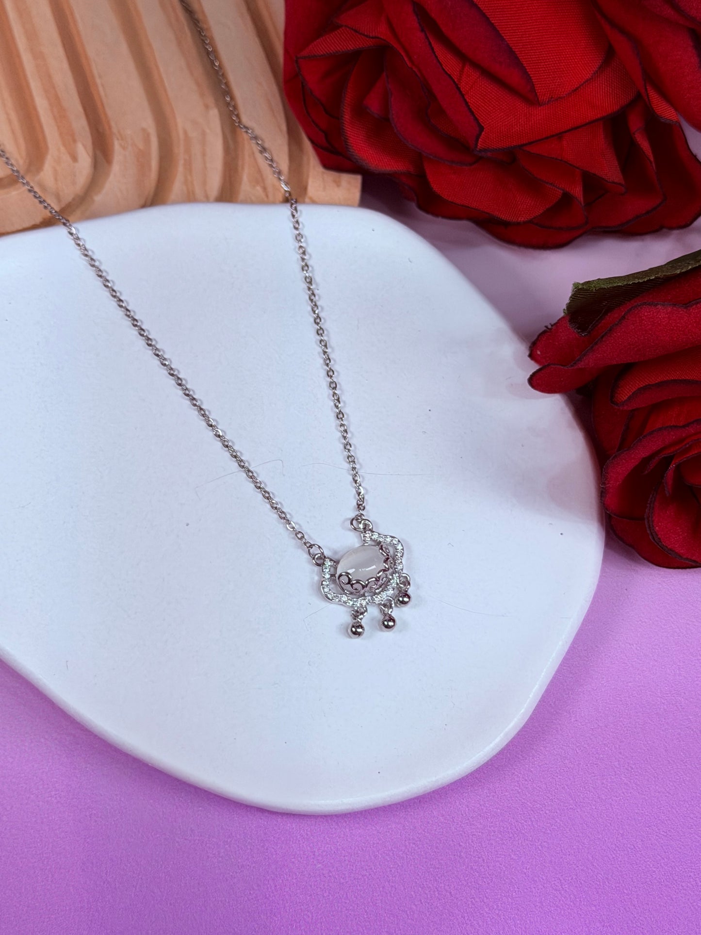 Collar Soft Glow Charm