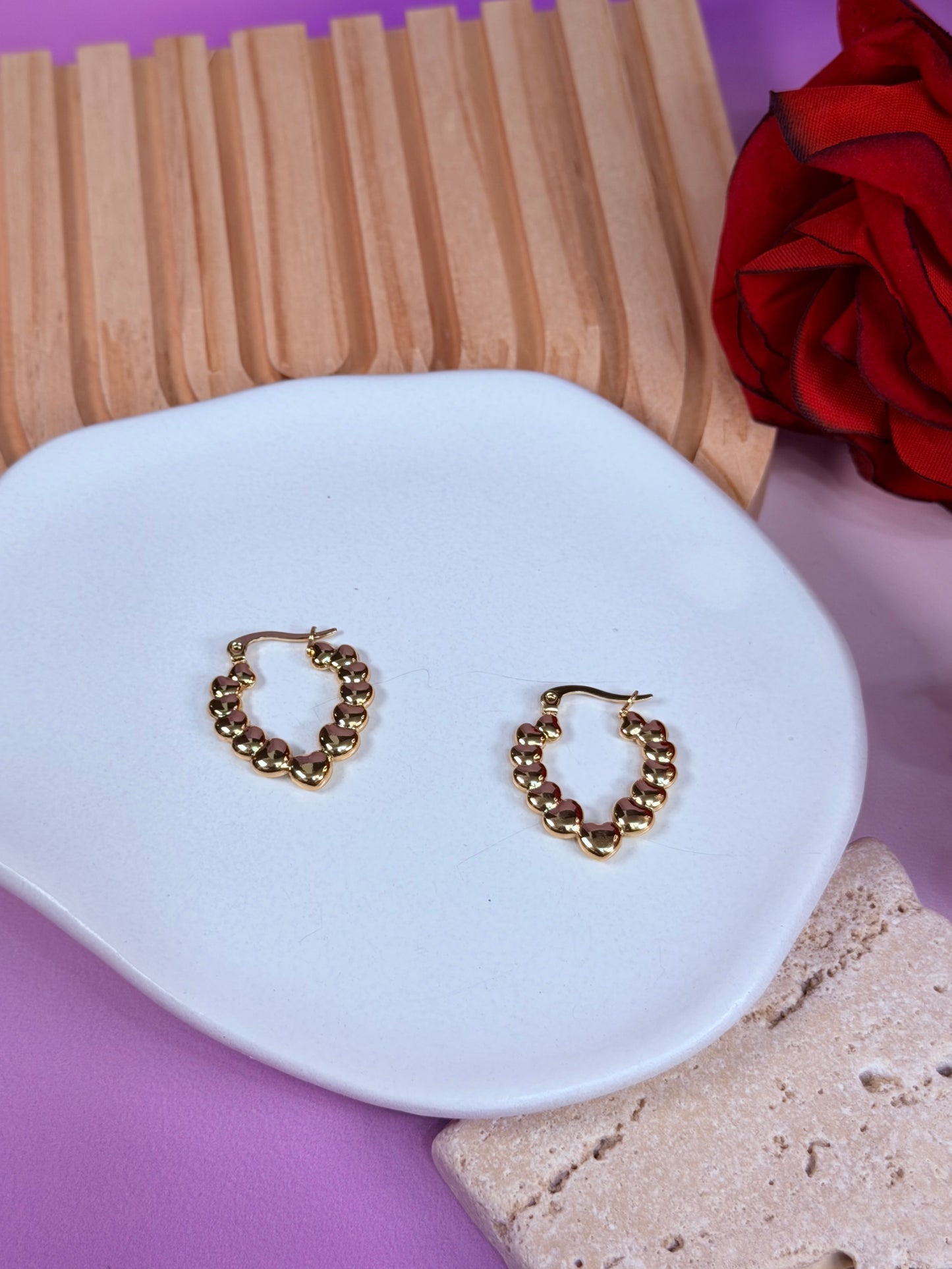 Aretes Golden Heart Hoops