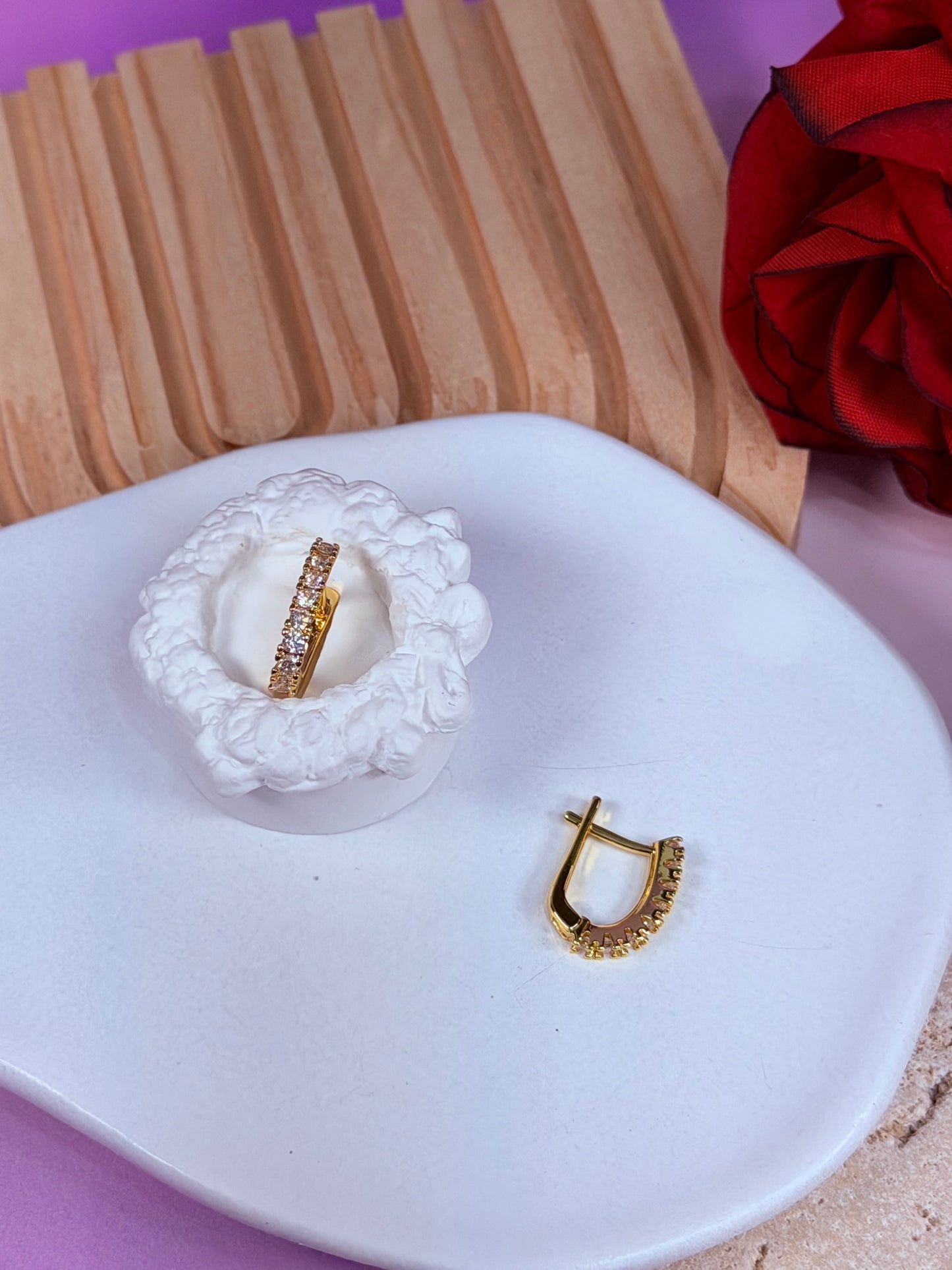 Aretes Golden Shine Huggies