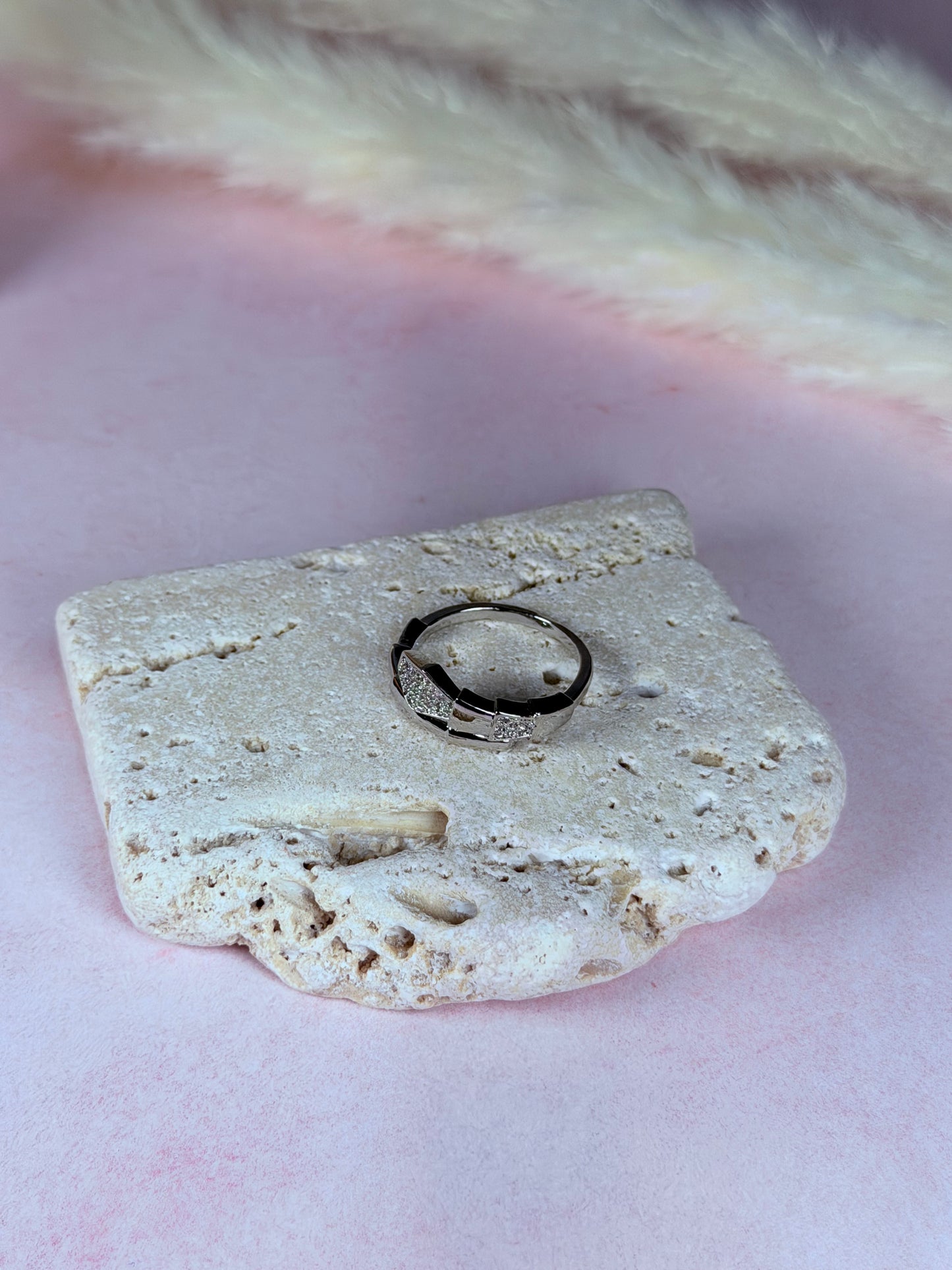 Anillo Geo Contrast Shine