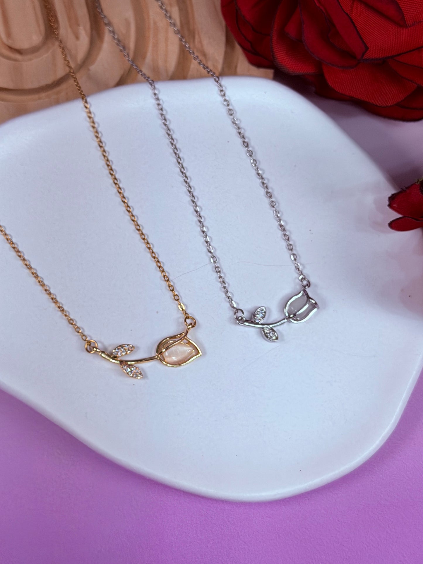 Collar Rose Charm