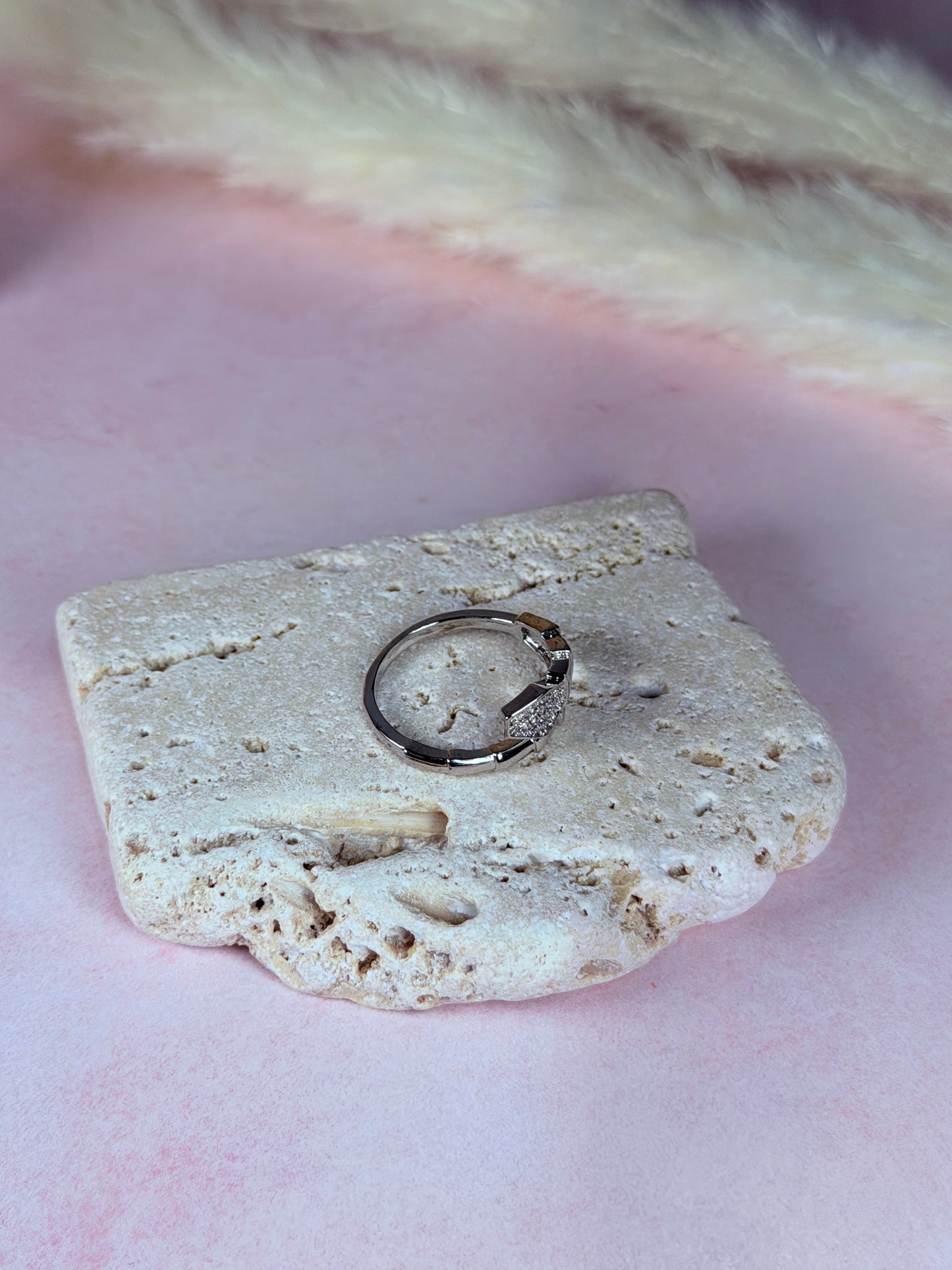 Anillo Geo Contrast Shine