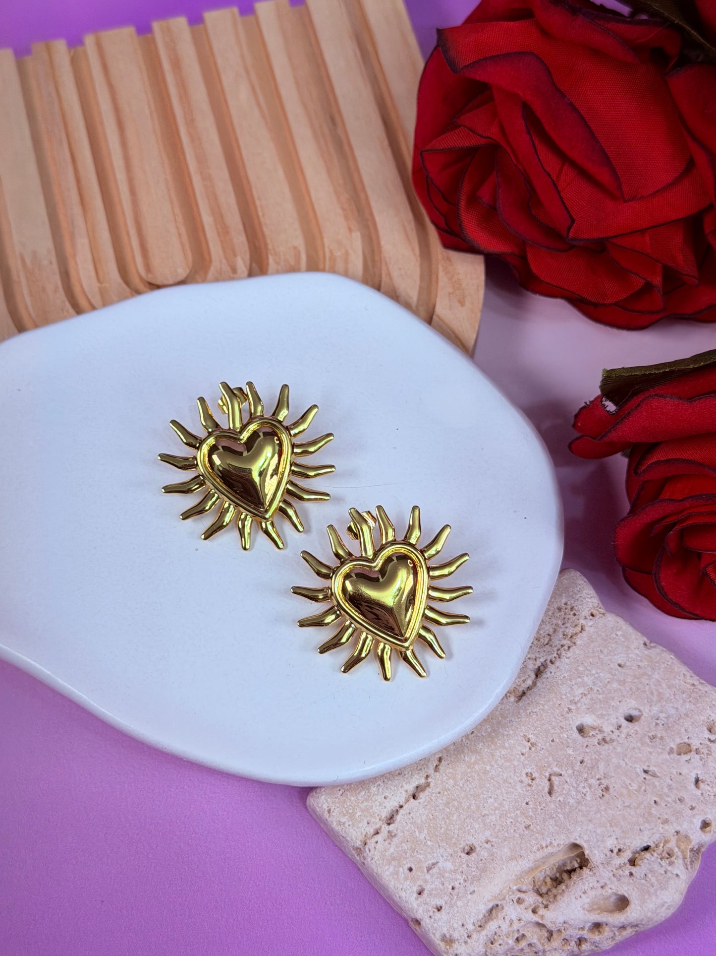 Aretes Corazón Solar Glow