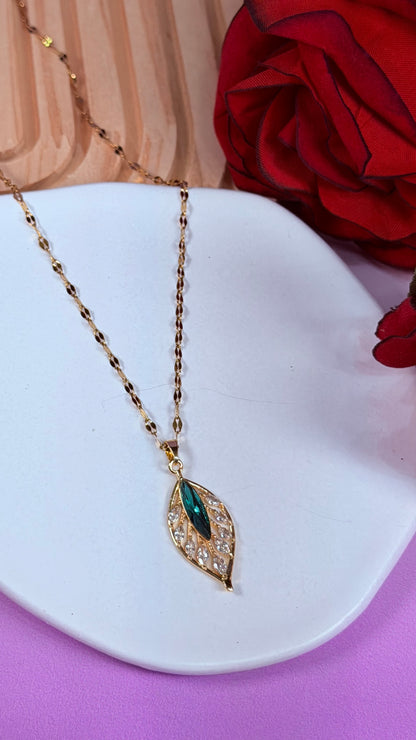 Collar Emerald Leaf