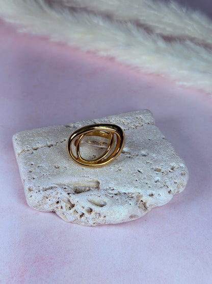 Anillo Golden Drop Statement